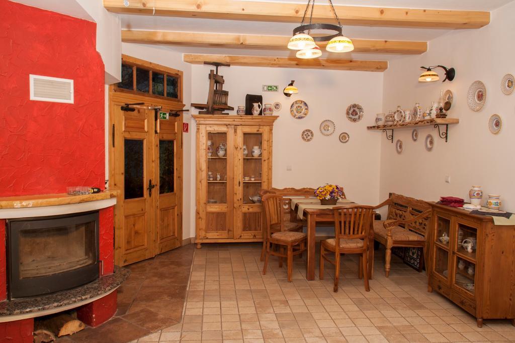 Penzión Mlynárka Rajecké Teplice Esterno foto